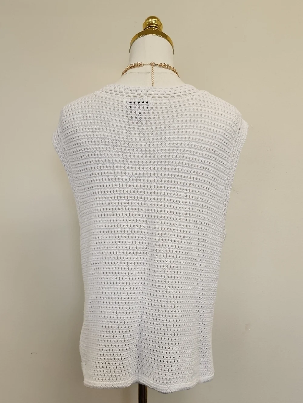 Sincerely Jules White Crochet Knit Button Front Sweater Vest Size Large